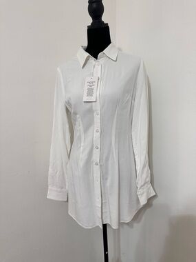 VEILED Classic White Button-Up Shirt